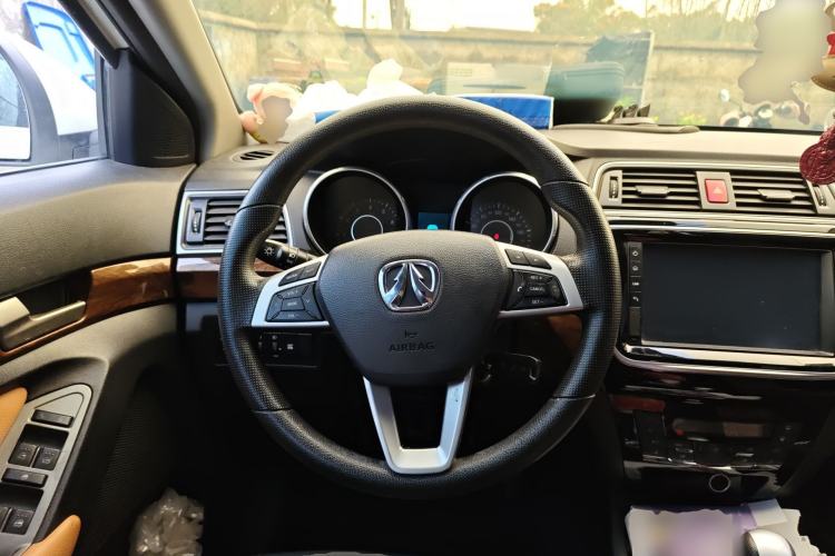 Used BAIC Weiwang S50 2016 1.5T CVT Joyful Elite Edition Steering Wheel