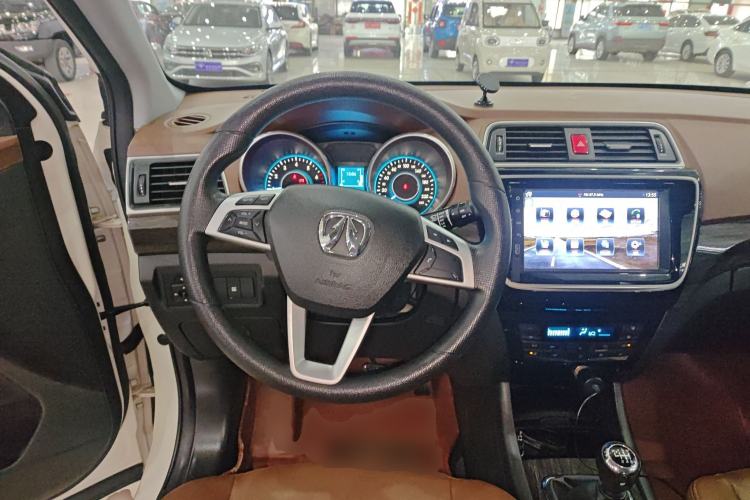 Used BAIC Weiwang S50 2016 1.5T Manual Lede Flagship Edition Steering Wheel