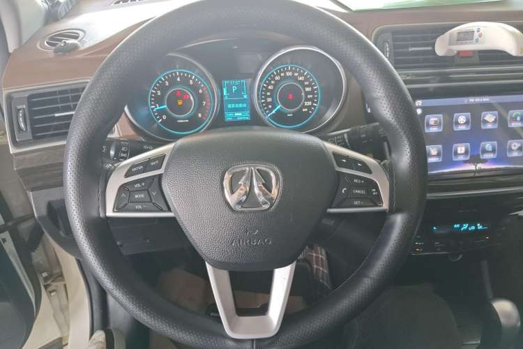 Used BAIC Weiwang S50 2016 1.5T CVT Joyful Premium Edition Steering Wheel
