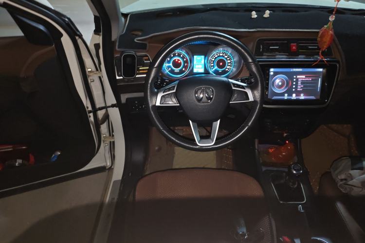 Used BAIC Weiwang S50 2016 1.5T Manual Joyful Premium Edition Steering Wheel