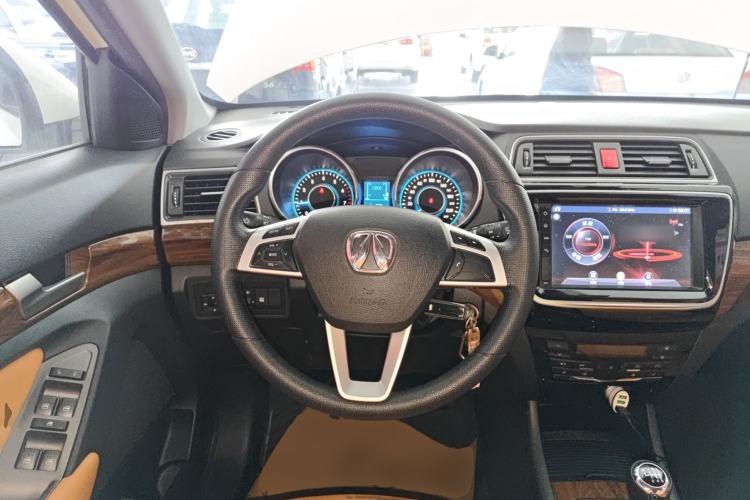 Used BAIC Weiwang S50 2016 1.5T Manual Joyful Elite Edition Steering Wheel