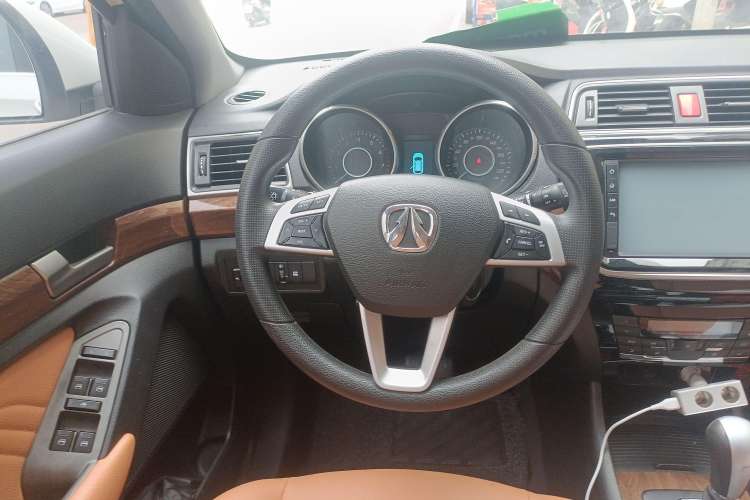 Used BAIC Weiwang S50 2016 1.5T CVT Joyful Elite Edition Steering Wheel