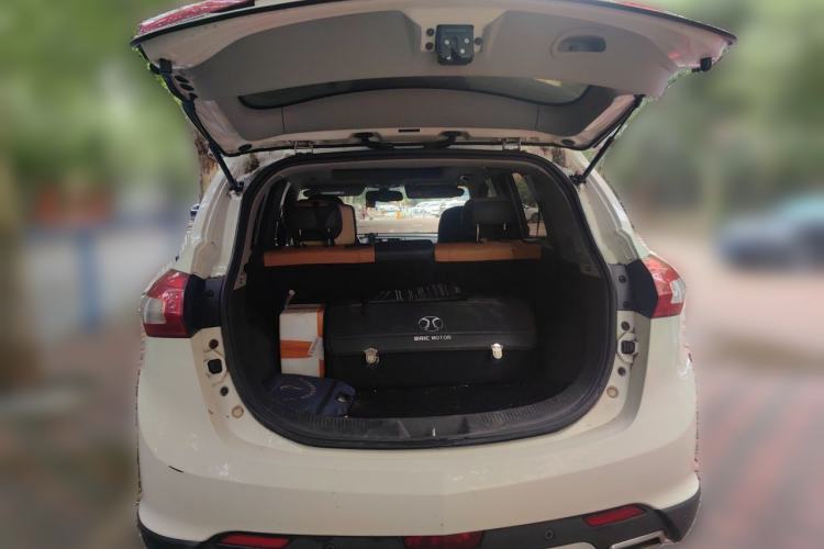 Used BAIC Weiwang S50 2016 1.5T Manual Joyful Premium Edition Trunk