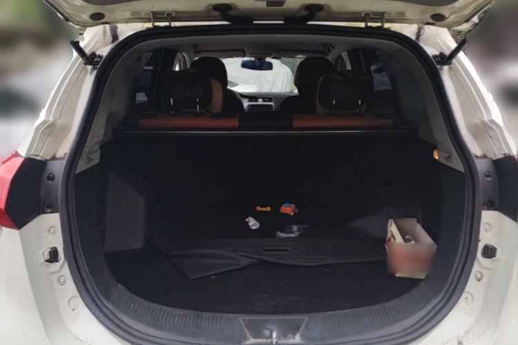 Used BAIC Weiwang S50 2016 1.5T Manual Joyful Comfort Model Trunk