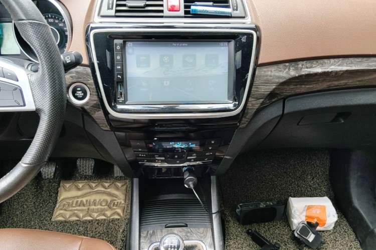 Used BAIC Weiwang S50 2016 1.5T Manual Lede Premium Edition Audio And AC Panel