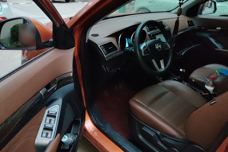 Used BAIC Weiwang S50 2016 1.5T Manual Joyful Luxury Edition Driver Seat