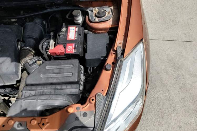 Used BAIC Weiwang S50 2016 1.5T Manual Lede Premium Edition Engine Bay Left