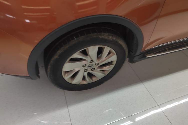 Used BAIC Weiwang S50 2016 1.5T Manual Joyful Luxury Edition Exterior 7