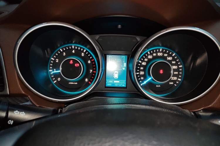 Used BAIC Weiwang S50 2016 1.5T Manual Joyful Luxury Edition Instrument Cluster