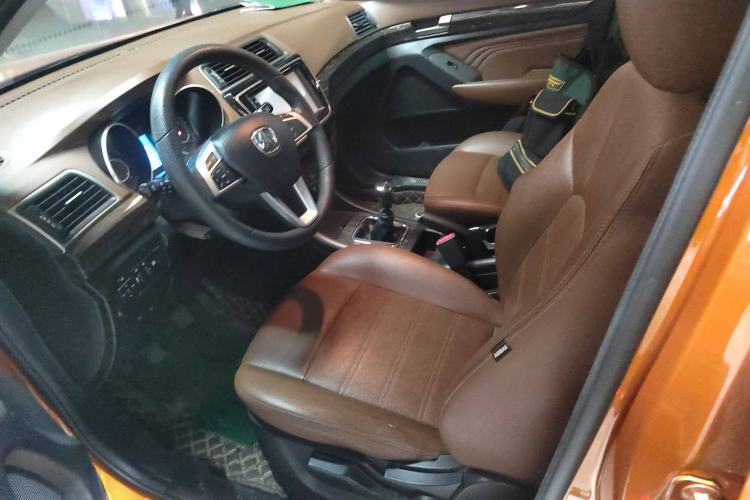 Used BAIC Weiwang S50 2016 1.5T Manual Joyful Luxury Edition Left Front Seat