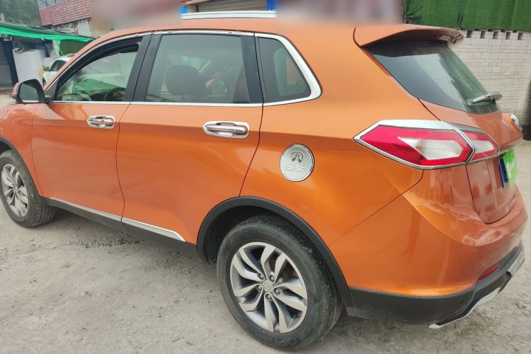 Used BAIC Weiwang S50 2016 1.5T CVT Joyful Premium Edition Left Side