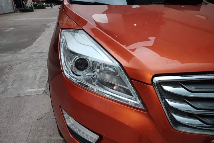 Used BAIC Weiwang S50 2016 1.5T Manual Joyful Luxury Edition Right Front Headlight