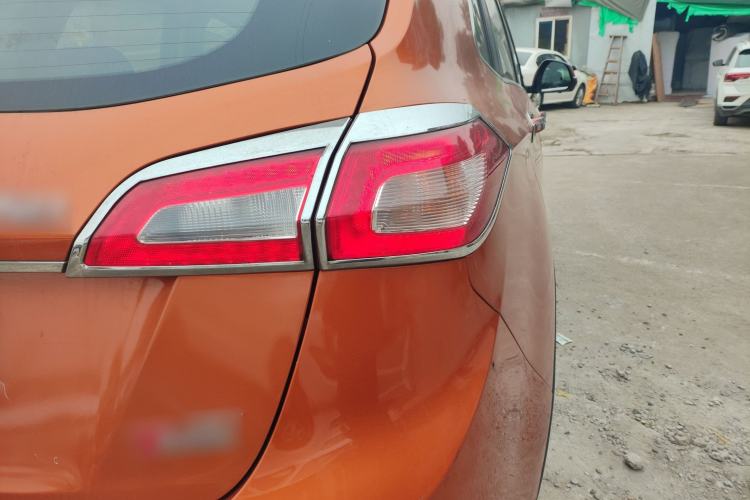 Used BAIC Weiwang S50 2016 1.5T CVT Joyful Premium Edition Right Rear Taillight