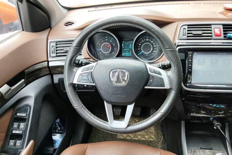 Used BAIC Weiwang S50 2016 1.5T Manual Lede Premium Edition Steering Wheel