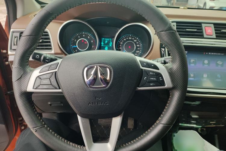 Used BAIC Weiwang S50 2016 1.5T CVT Joyful Premium Edition Steering Wheel