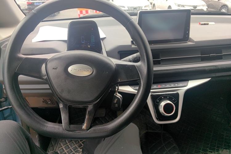 Used Baizhi New Energy Daxiong 2022 10.36kWh Le Xiong Center Console