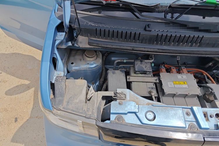 Used Baizhi New Energy Daxiong 2022 10.36 kWh Raccoon Engine Bay Right