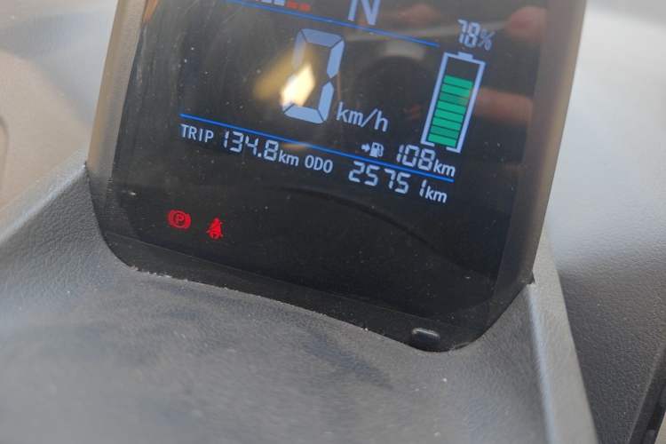 Used Baizhi New Energy Daxiong 2022 10.36kWh Le Xiong Odometer Close Up