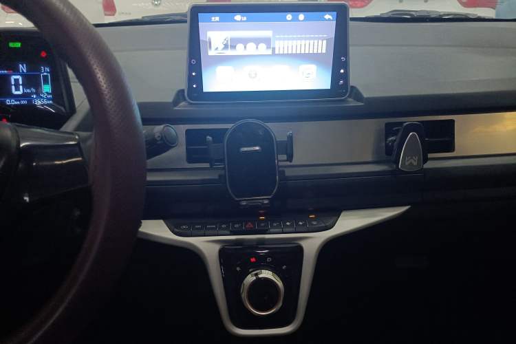 Used Baizhi New Energy Daxiong 2022 10.36kWh Le Xiong S Standard Edition Audio And AC Panel