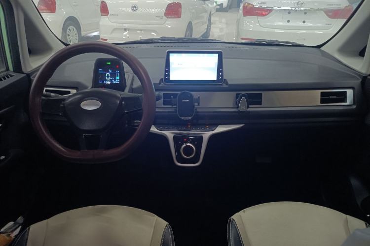 Used Baizhi New Energy Daxiong 2022 10.36kWh Le Xiong S Standard Edition Center Console