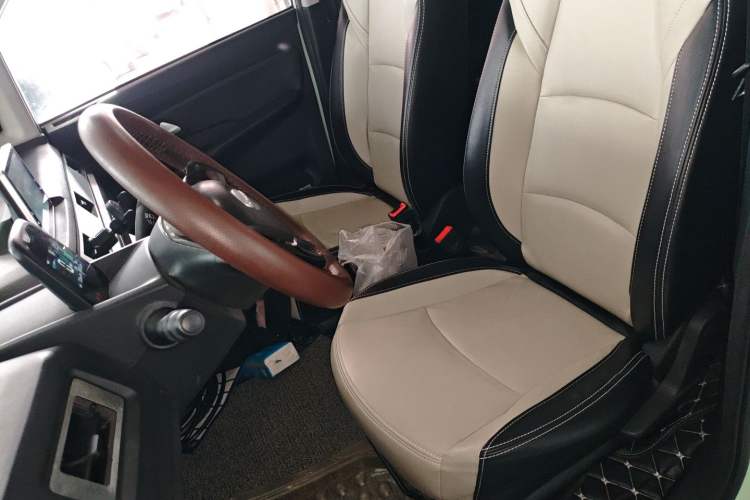 Used Baizhi New Energy Daxiong 2022 10.36kWh Le Xiong S Standard Edition Left Front Seat