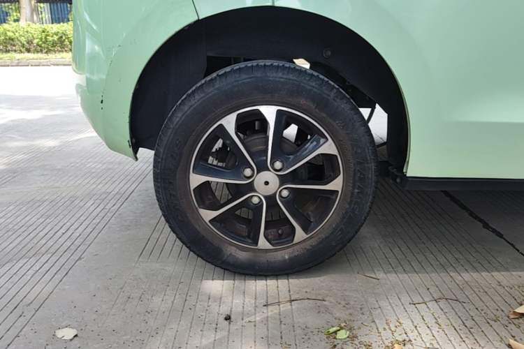 Used Baizhi New Energy Daxiong 2022 10.36kWh Le Xiong Right Rear Wheel Hub