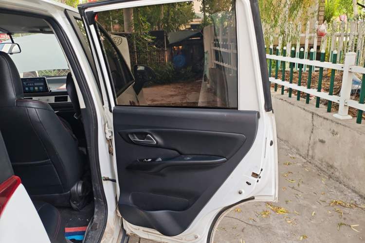 Used Baizhi New Energy Daxiong 2022 10.36kWh Le Xiong S Standard Edition Interior 6