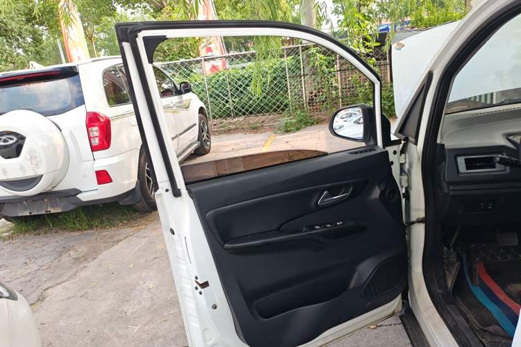 Used Baizhi New Energy Daxiong 2022 10.36kWh Le Xiong S Standard Edition Interior 7