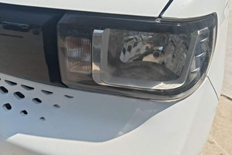 Used Baizhi New Energy Daxiong 2022 10.36kWh Le Xiong S Standard Edition Left Front Headlight