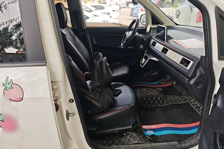 Used Baizhi New Energy Daxiong 2022 10.36kWh Le Xiong S Standard Edition Right Front Seat