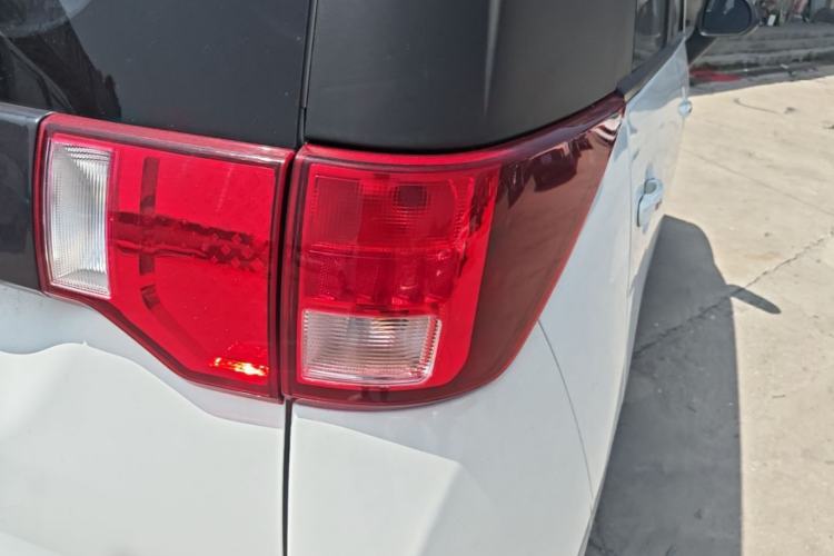Used Baizhi New Energy Daxiong 2022 10.36kWh Le Xiong S Standard Edition Right Rear Taillight