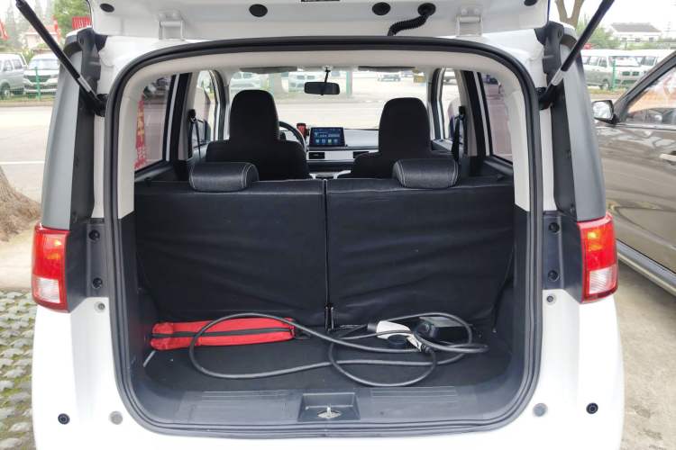 Used Baizhi New Energy Daxiong 2022 10.36kWh Le Xiong Trunk