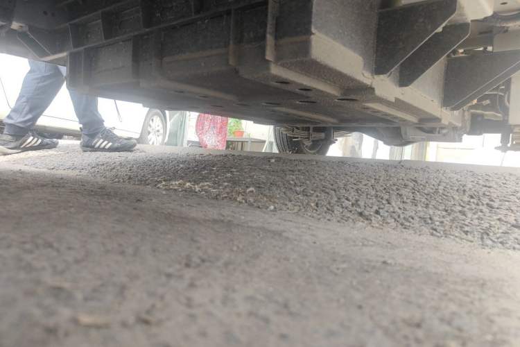Used Bak Xingyi 2020 All-Electric Closed Cargo Van Chassis Front Left