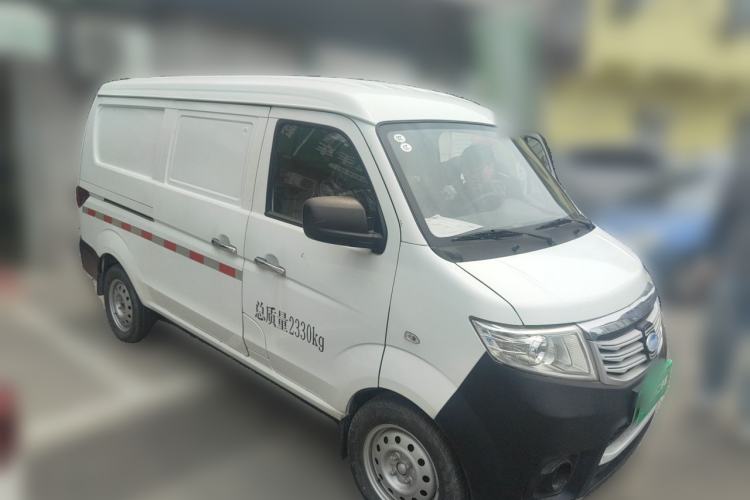 Used Bak Xingyi 2020 All-Electric Closed Cargo Van Front Right 45 Deg
