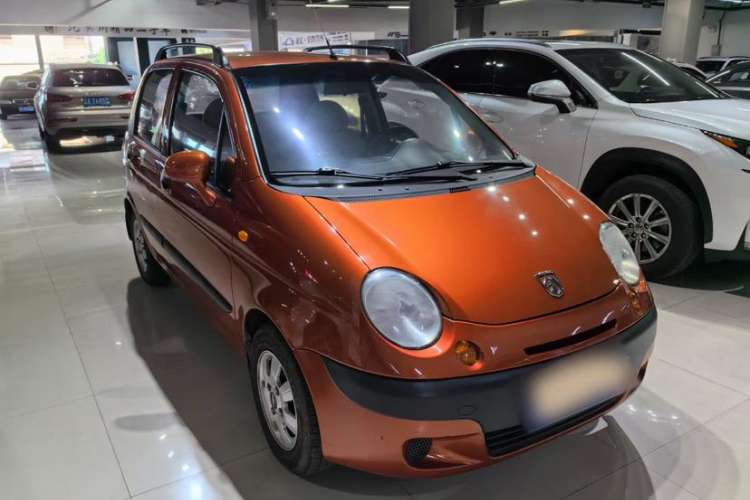 Used Baojun 2012 Revised 1.0L Manual P-TEC Standard Edition Exterior 2