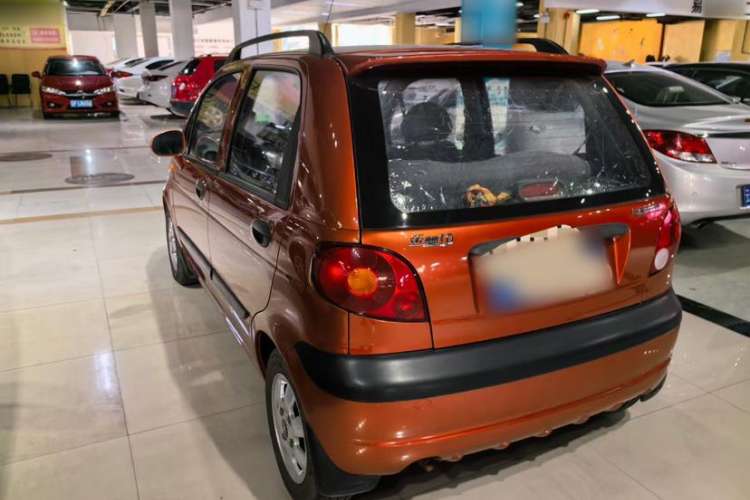 Used Baojun 2012 Revised 1.0L Manual P-TEC Standard Edition Exterior 3