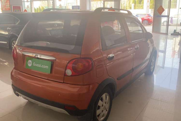 Used Baojun 2012 Revised Version 1.2L Manual Sporty Edition Dynamic Type Exterior 3