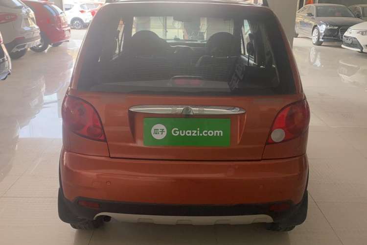 Used Baojun 2012 Revised Version 1.2L Manual Sporty Edition Dynamic Type Exterior 4