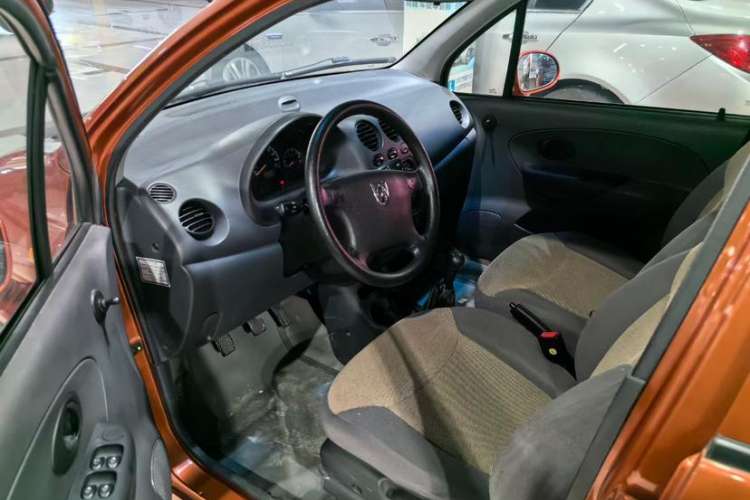 Used Baojun 2012 Revised 1.0L Manual P-TEC Standard Edition Interior 1