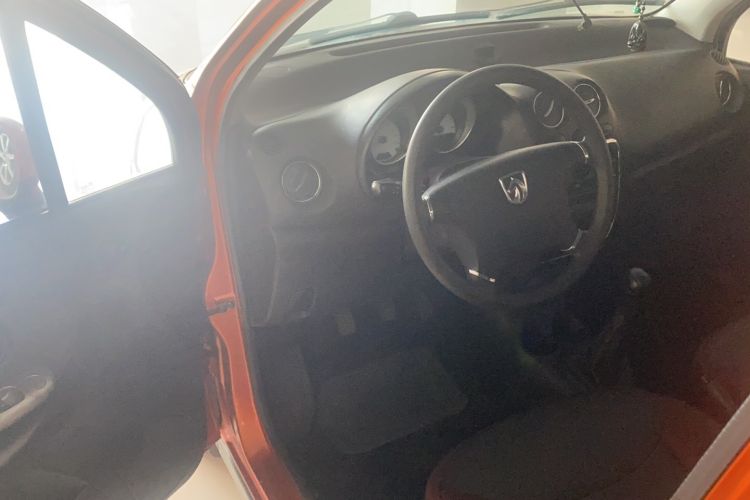 Used Baojun 2012 Revised Version 1.2L Manual Sporty Edition Dynamic Type Interior 2