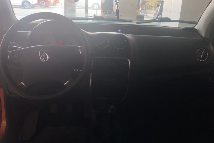 Used Baojun 2012 Revised Version 1.2L Manual Sporty Edition Dynamic Type Interior 3