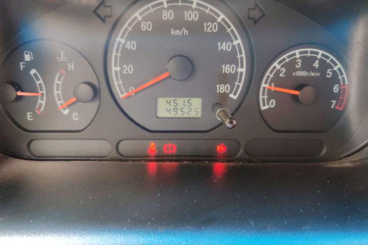 Used Baojun 2012 1.0L Manual P-TEC Superior Model Odometer Close Up