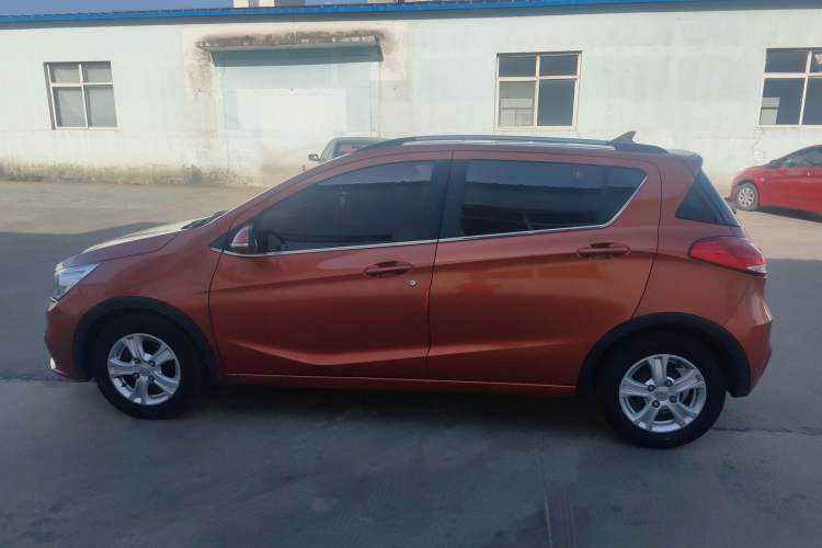 Used Baojun 310 2016 1.2L Manual Luxury Model Exterior 5