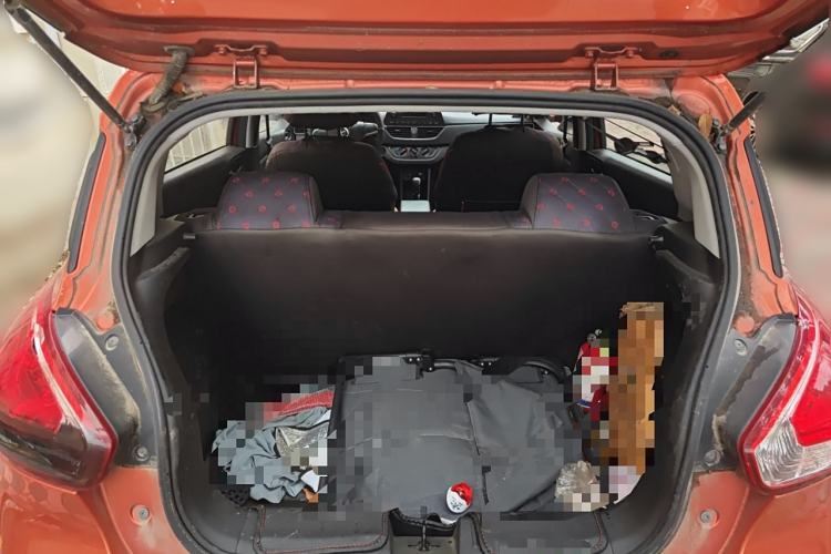 Used Baojun 310 2016 1.2L manual Comfort trim level Trunk