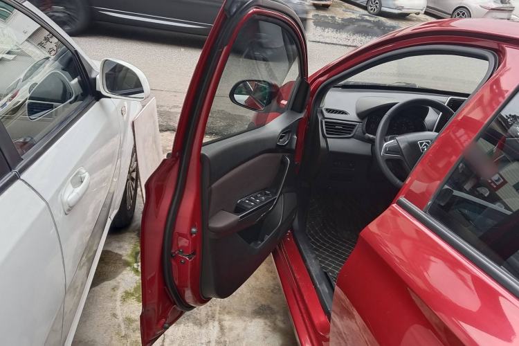 Used Baojun 310 2020 1.2L Manual Comfort Edition Exterior 6