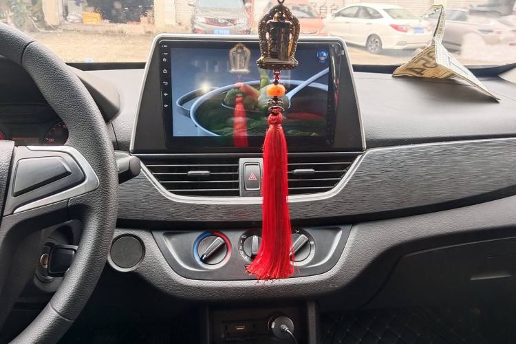 Used Baojun 310 2020 1.2L Manual Comfort Edition Interior 3