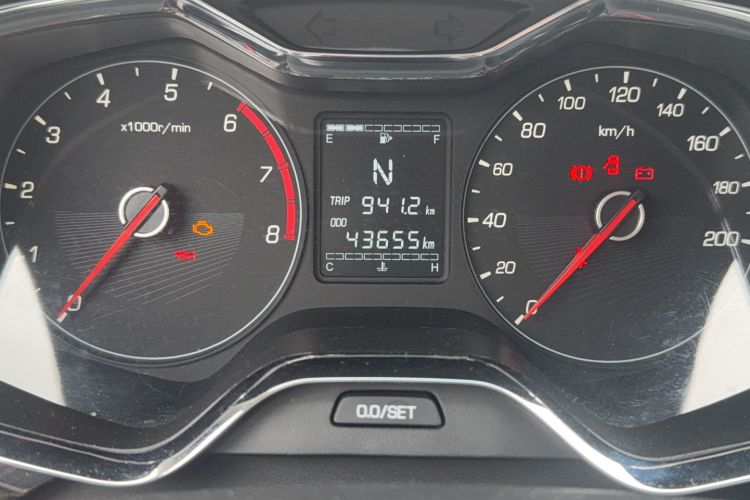 Used Baojun 310 2017 1.5L Automatic Luxury Model Odometer Close Up