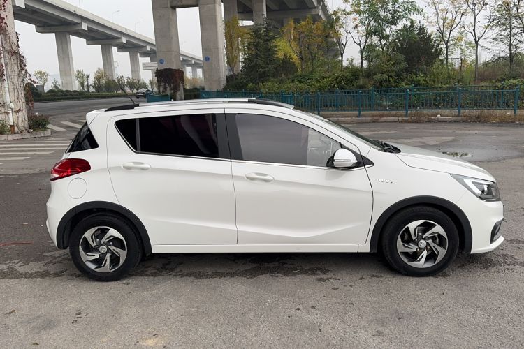 Used Baojun 310 2017 1.5L Automatic Luxury Model Exterior 2