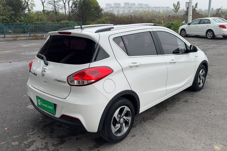 Used Baojun 310 2017 1.5L Automatic Luxury Model Exterior 3