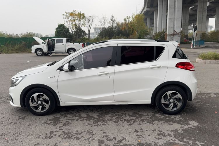 Used Baojun 310 2017 1.5L Automatic Luxury Model Exterior 5